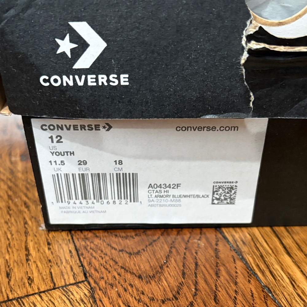 Converse Kids' Sky Blue Cloud high tops - Picture 8 of 13